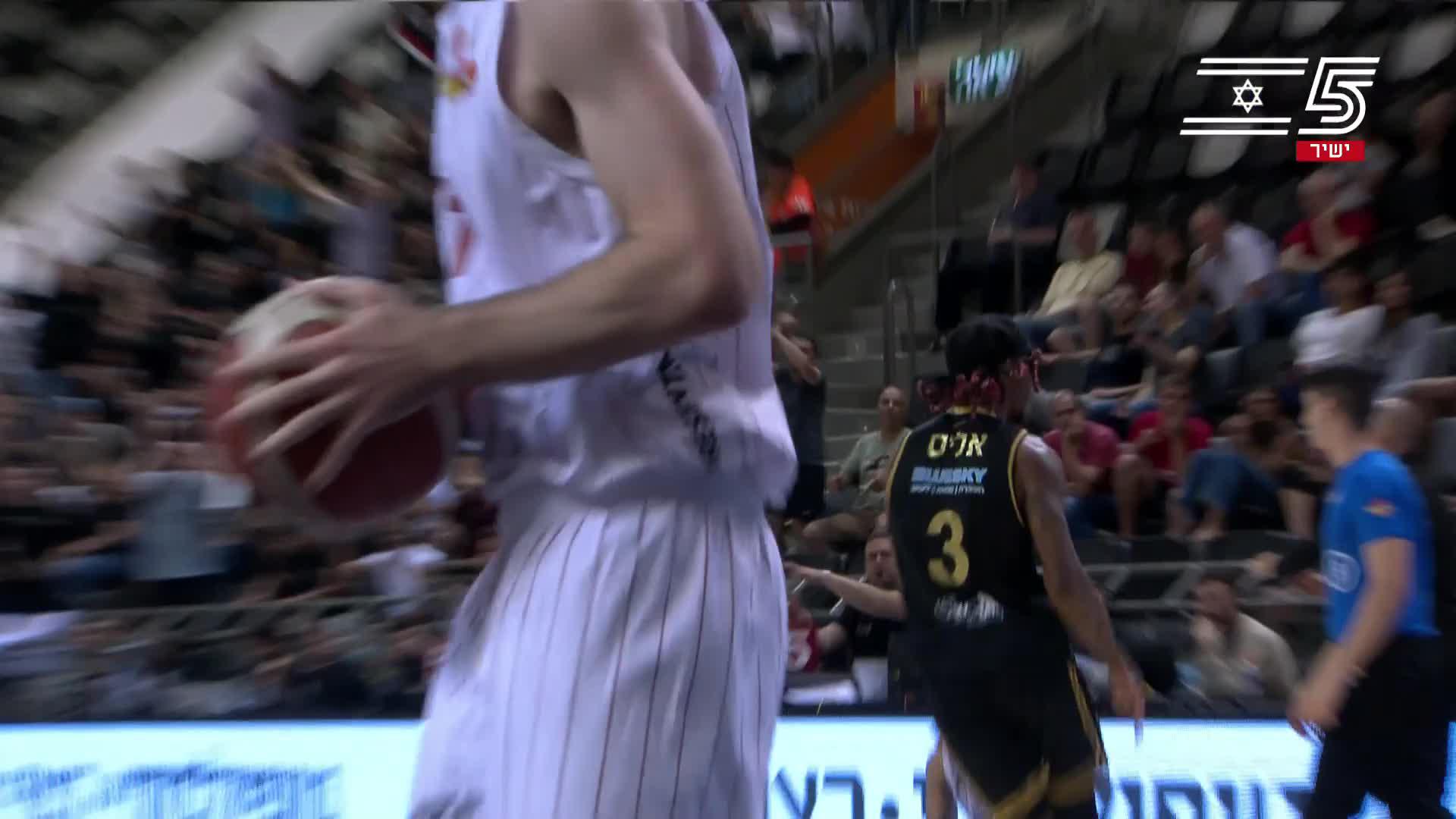 Highlights From El Ellis 24-Point Game