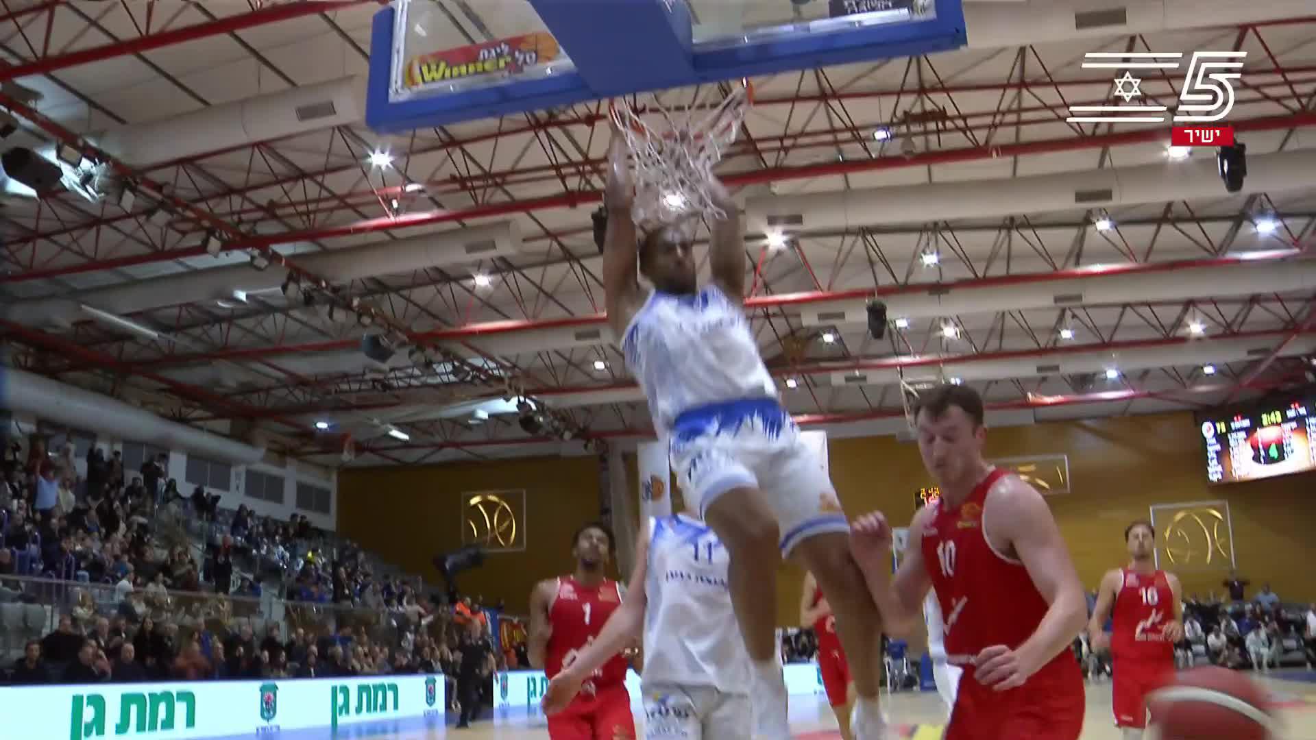 Highlights From Amin Stevens 3-Dunk Game